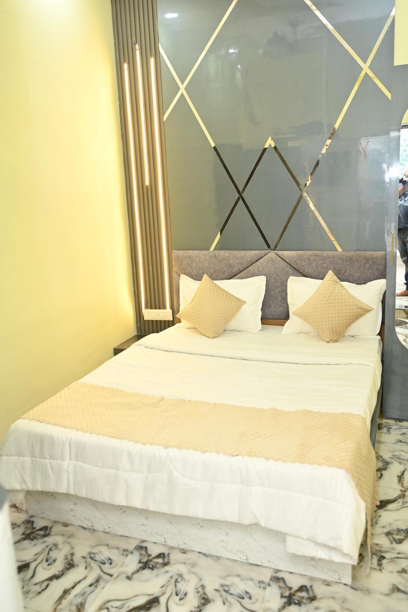 The Vintage Plaza Hotel Baripada ภายนอก รูปภาพ
