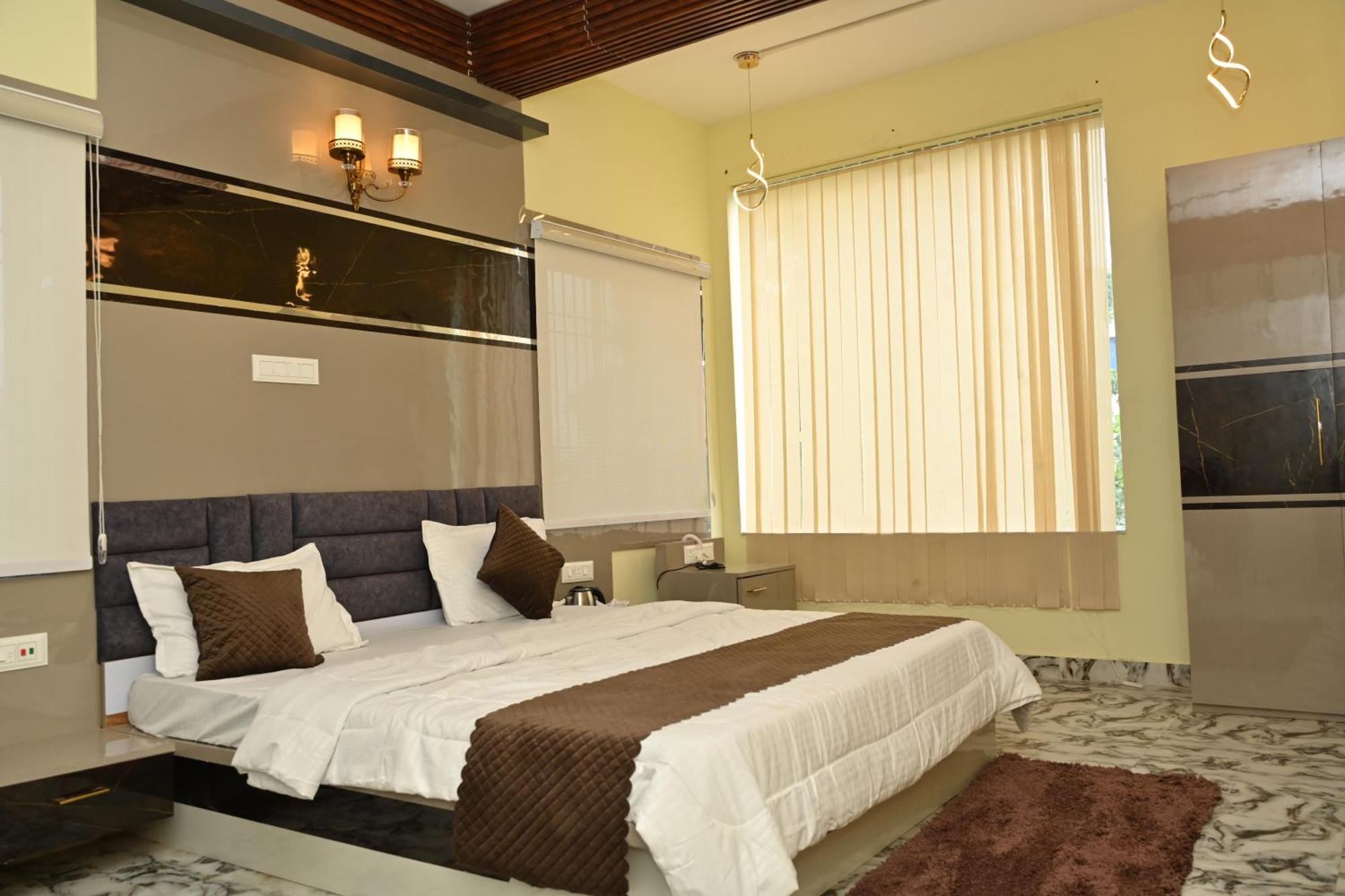 The Vintage Plaza Hotel Baripada ภายนอก รูปภาพ